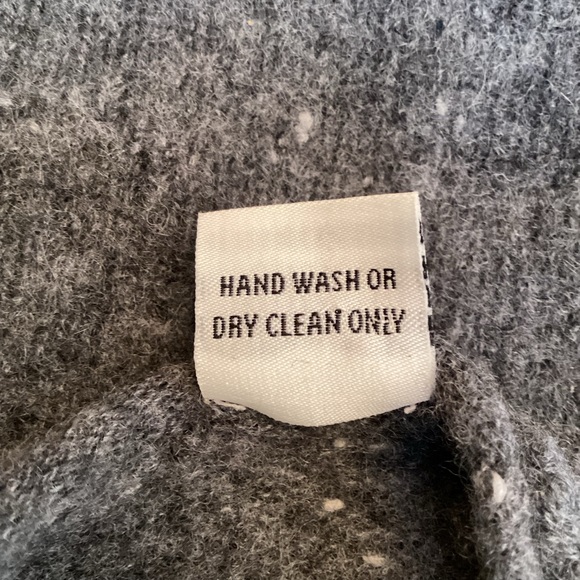 VNeck Cashmere Sweater Heathered Gray - Picture 9 of 10